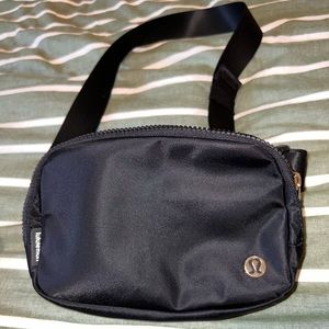 Lululemon crossbody